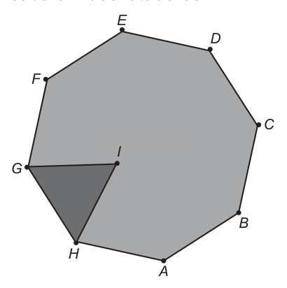 Heptágono regular com vértices de A a G, centro I e um triângulo escuro de vértices G, H e I.