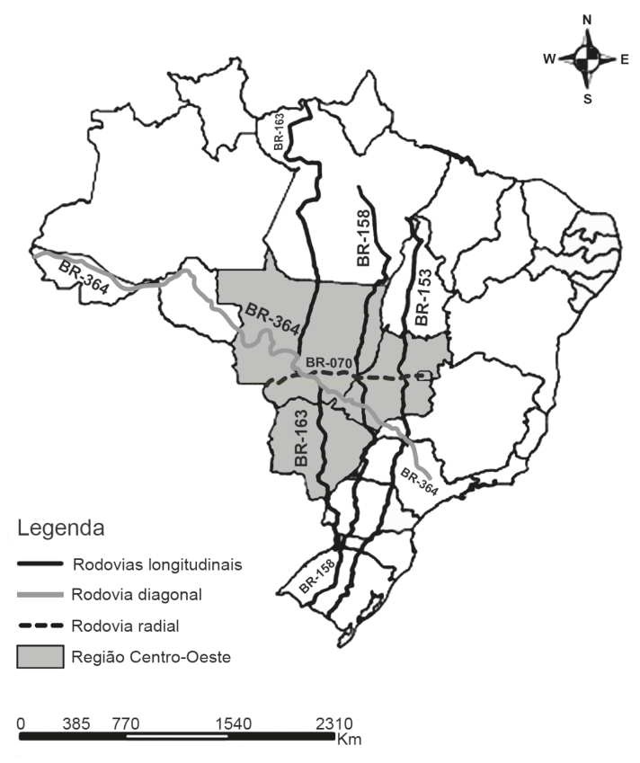 Mapa do Brasil com rodovias federais destacadas, a Região Centro-Oeste em cinza, rosa dos ventos e escala em quilômetros.